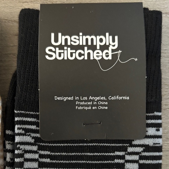 NWT Unsimply Stitched Tan and Black Patterned Socks - Picture 5 of 6
